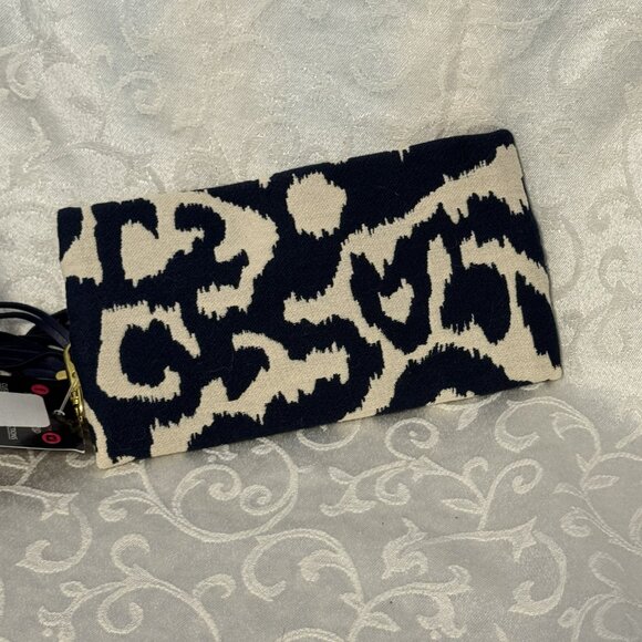 NWT Makeup Junkie Mini Navy and White Travel Cosmetics Gift - Picture 3 of 3